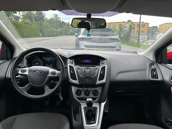 Ford Focus 5 of 6