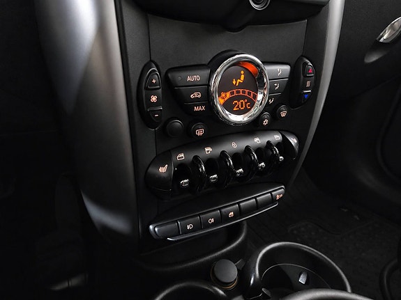 MINI Countryman Cooper D 22 of 26