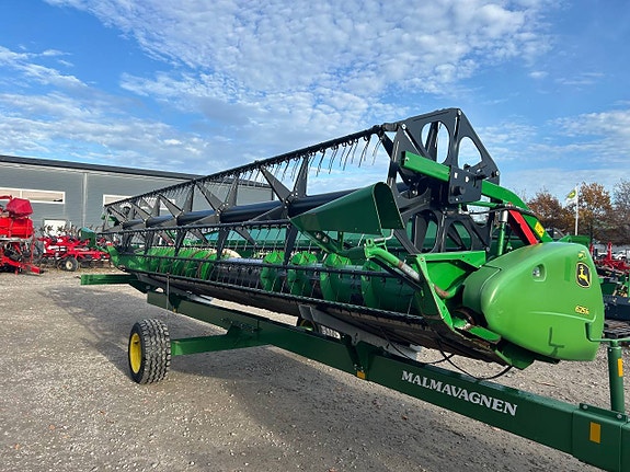 John Deere T560i 7 of 9