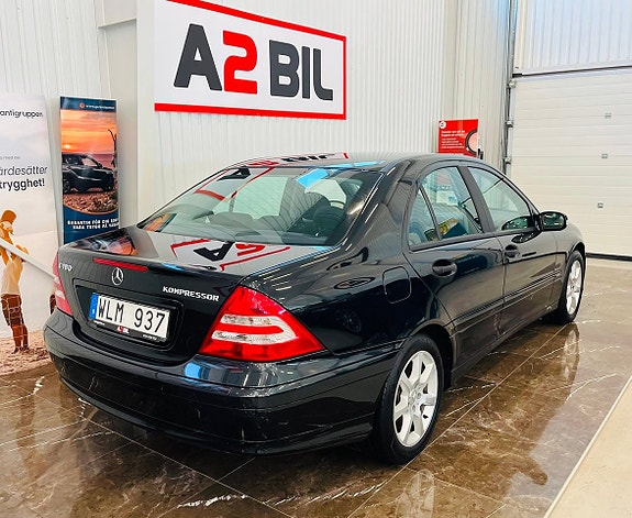 Mercedes-Benz C180 5 of 23