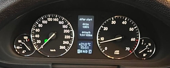 Mercedes-Benz C180 19 of 23