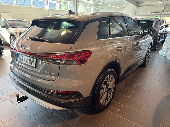 Audi Q4 e-tron 7 of 13