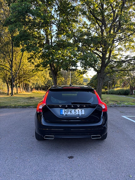 Volvo V60 6 of 12