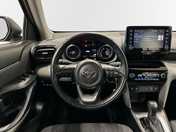 Toyota Yaris Cross 10 of 12