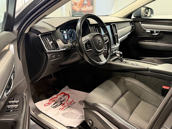 Volvo V90 14 of 30