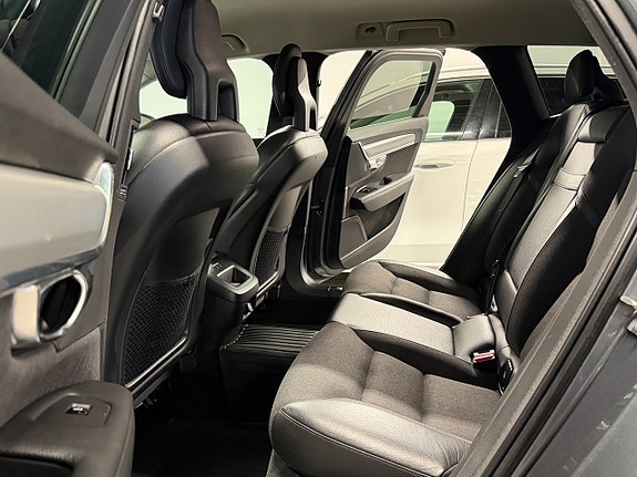 Volvo V90 26 of 30