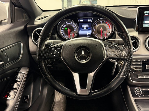 Mercedes-Benz CLA220 15 of 30