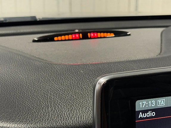 Mercedes-Benz CLA220 24 of 30
