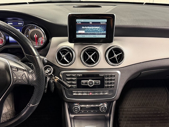 Mercedes-Benz CLA220 22 of 30