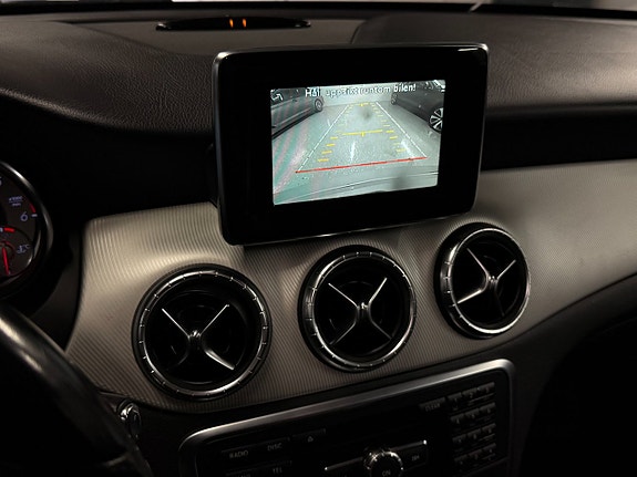 Mercedes-Benz CLA220 23 of 30