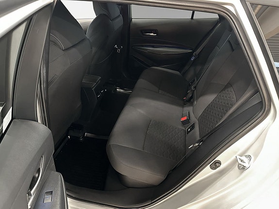 Toyota Corolla 9 of 13