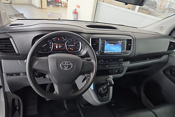 Toyota Proace 11 of 14