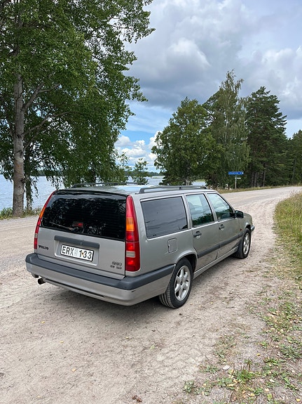 Volvo 850 3 of 5