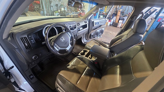 Honda Ridgeline 5 of 7