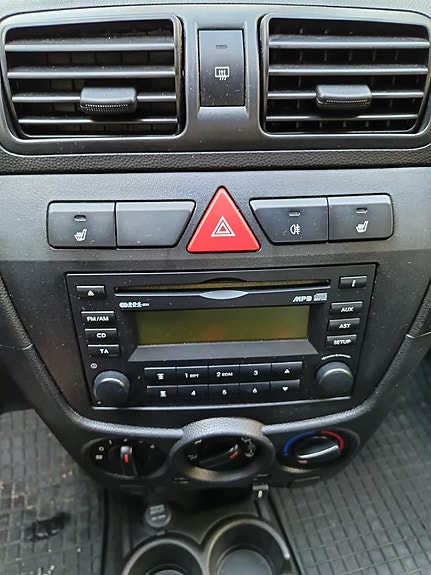 Kia Picanto 6 of 13