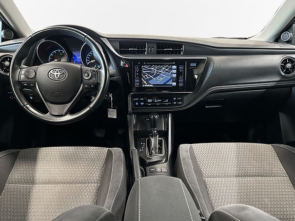 Toyota Auris 17 of 23