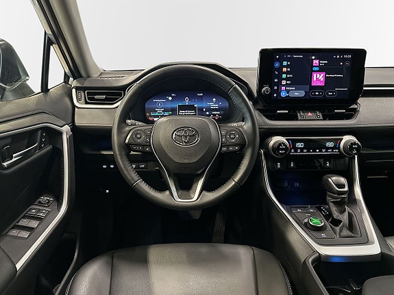 Toyota RAV4 17 of 21