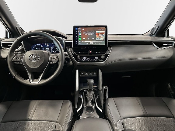 Toyota Corolla Cross 16 of 21