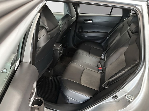 Toyota Corolla Cross 14 of 21