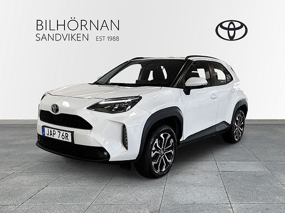Toyota Yaris Cross 2 of 21