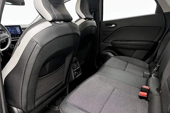 Renault Captur 8 of 9