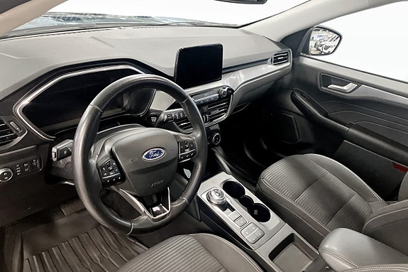 Ford Kuga 5 of 9