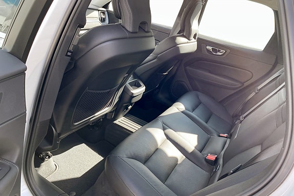 Volvo XC60 8 of 9