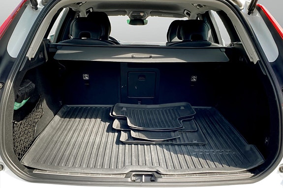 Volvo XC60 9 of 9