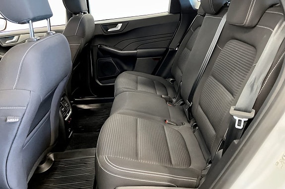 Ford Kuga 8 of 11