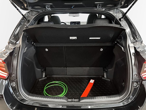 Toyota Yaris 11 of 11