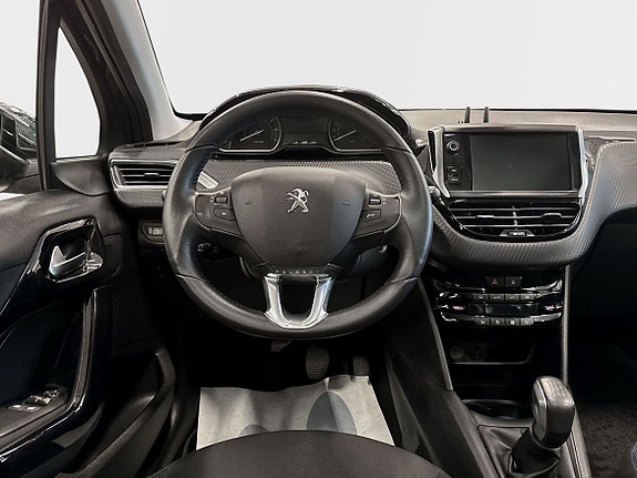 Peugeot 208 17 of 20