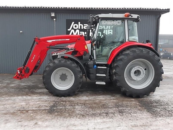 Massey Ferguson 5S.145 DYNA-6 4 of 5