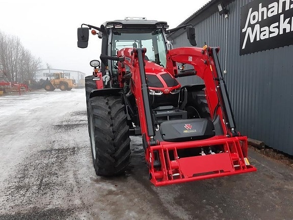 Massey Ferguson 5S.145 DYNA-6 2 of 5