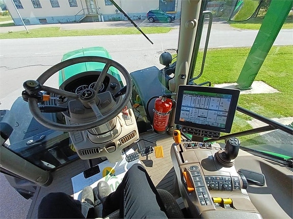 John Deere 6215R Ultimate edition 6 of 8