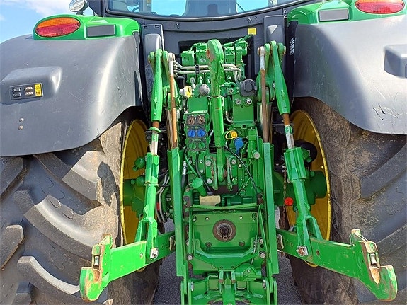 John Deere 6215R Ultimate edition 5 of 8
