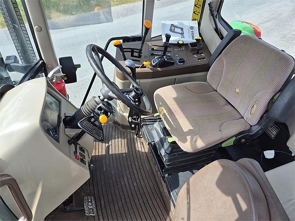 John Deere 6320 SE 6 of 7