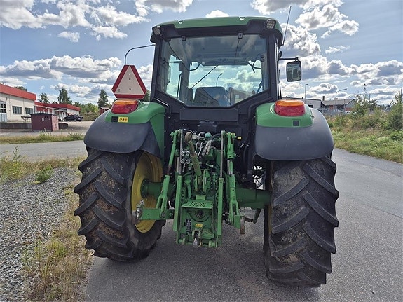 John Deere 6320 SE 4 of 7