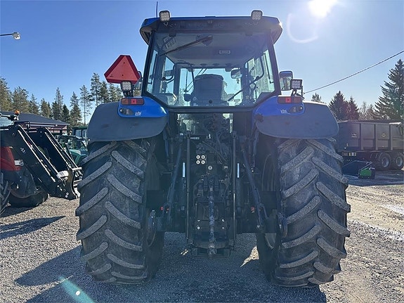 New Holland TM 190 med frontlyft PTO 5 of 9