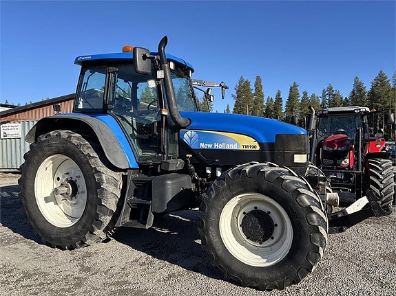 New Holland TM 190 med frontlyft PTO 3 of 9