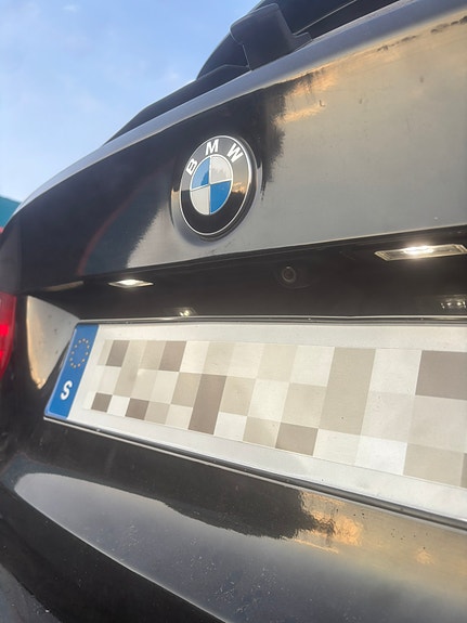 BMW 320d 6 of 8