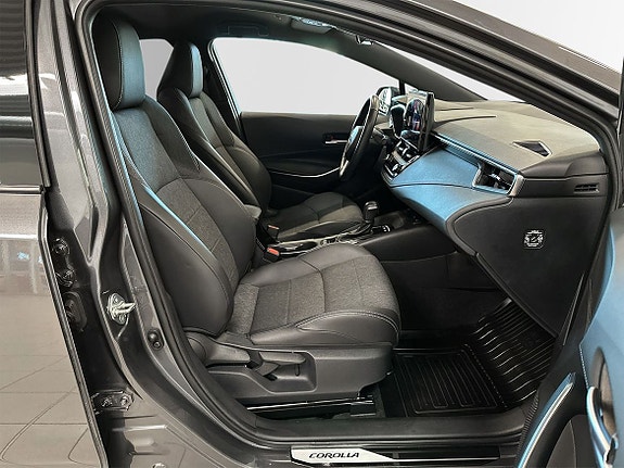 Toyota Corolla 11 of 21