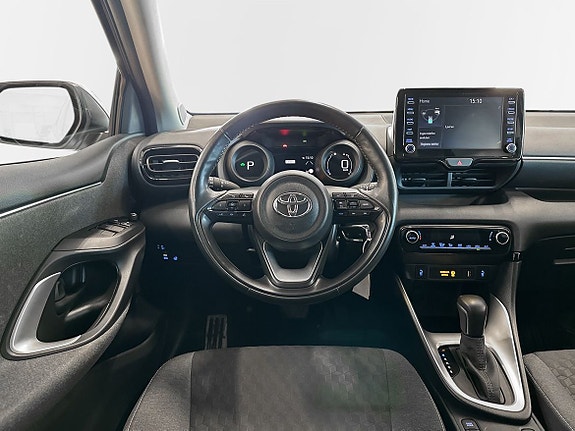 Toyota Yaris 11 of 13