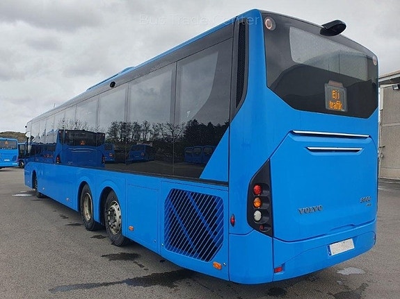 Volvo 8900RLE B8RLE // 15 units 4 of 10