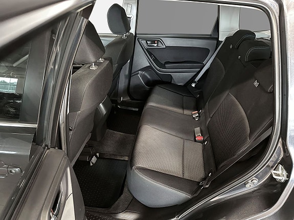 Subaru Forester 13 of 21