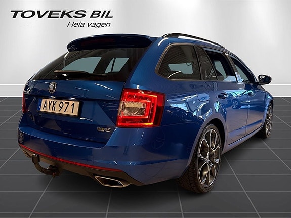Skoda Octavia 2 of 24