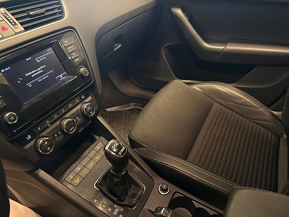 Skoda Octavia 13 of 24