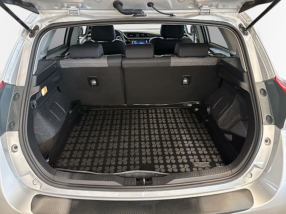 Toyota Auris 21 of 22