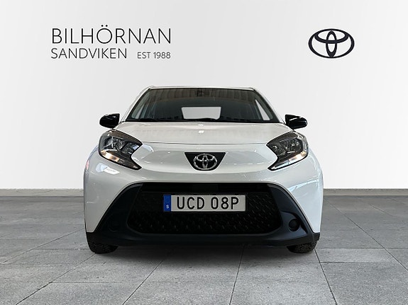 Toyota Aygo X 6 of 12