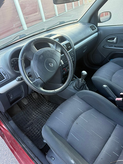 Renault Clio 6 of 6