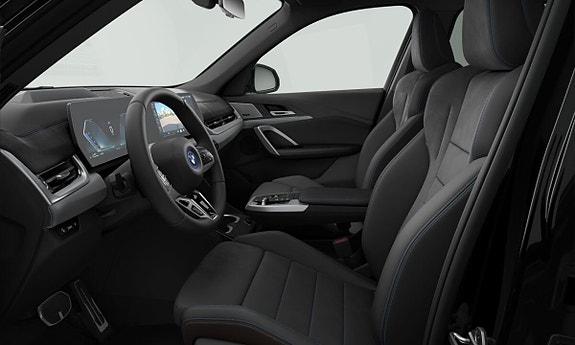 BMW X1 3 of 3